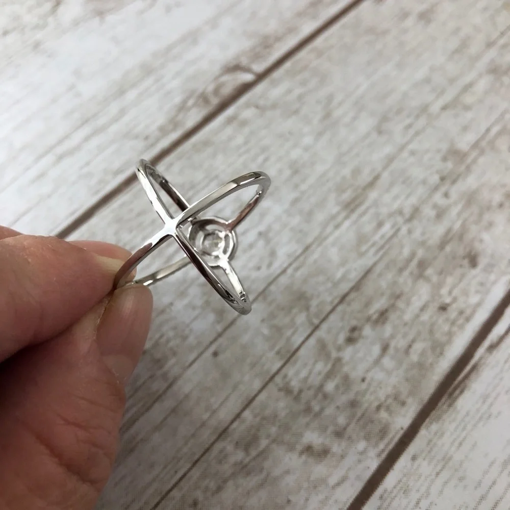 Sterling Silver ENDLESS LOVE Cubic Zirconia Criss Cross Ring Size 9